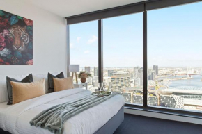A Modern 2BR Apt with Harbour Views FREE Parking